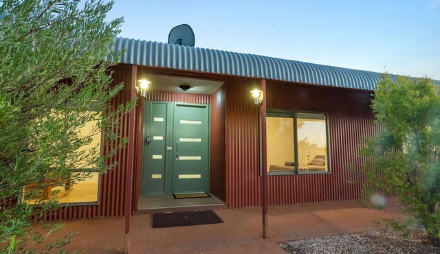 17 Skipjack Circle - complete with private swim spa in EXMOUTH