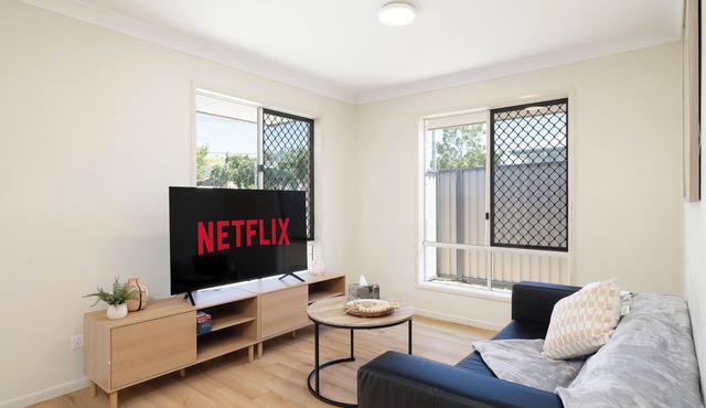 2 Bdr Apt! Aircon! Parking! GST Credits! ss12AS2 in Acacia Ridge