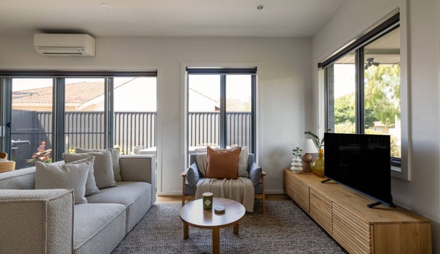2BD | Stylish Family Escape | Heart of Reservoir