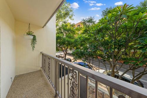2BR House near Fish Market, Darling Harbour & ICC & CBD