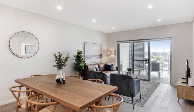 3-Bed Apartment in Beautiful Kiama with Study Nook