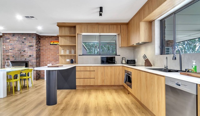 3-Bed Vineyard Retreat with Alfreso Dining