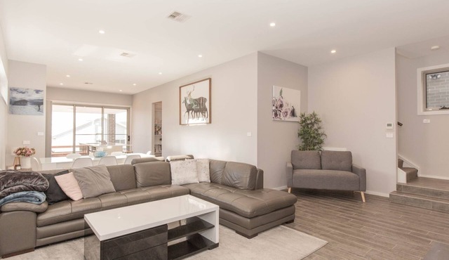 43A Twynam Street - Spacious four bedroom home in central Jindabyne location in Jindabyne