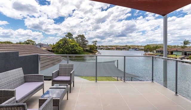 49 King George Parade