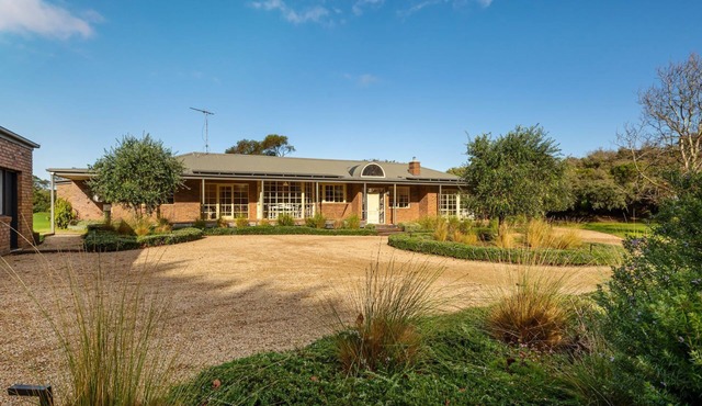 51 Cape Retreat | Outdoor Bath & Fireplace