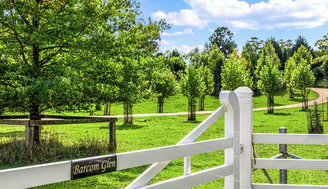 A luxury country retreat for those seeking space to slow down and reconnect.