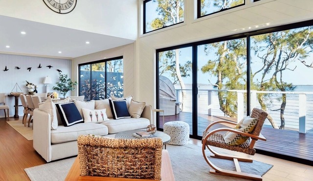 A Picturesque Lakehouse | Fun & Zoned for Privacy
