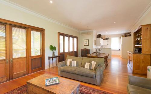 Abaleen House in Queenscliff