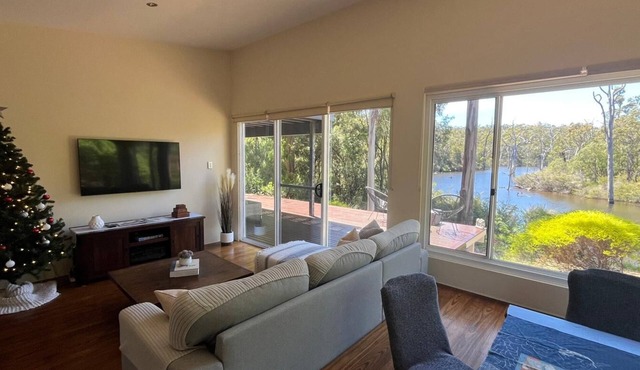 Absolute Riverfront Japan Touches Walk 2 Main St in Margaret River