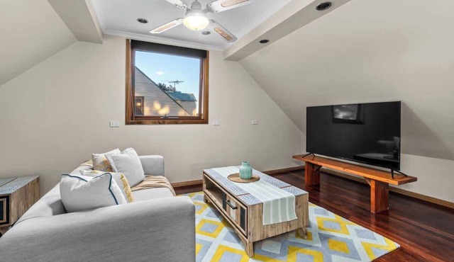 Adelaide Hills winery view fully equipped comfort resort #102