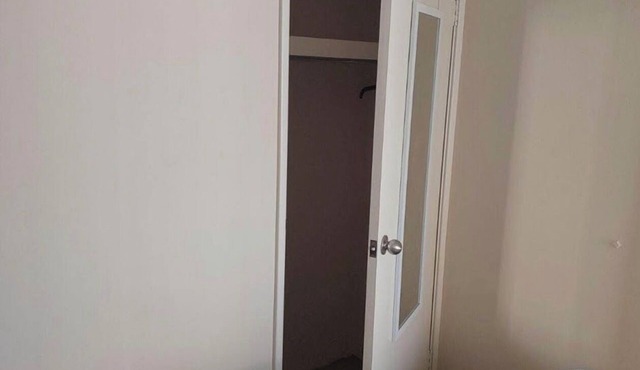 Airbnb Room to stay at prime location close to all amenities, east Cannington
