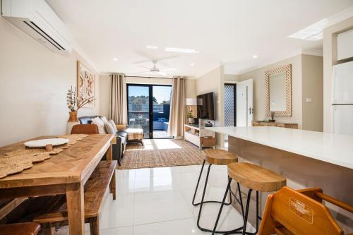 Alkira - Pet Friendly - 4 Mins Walk to Beach