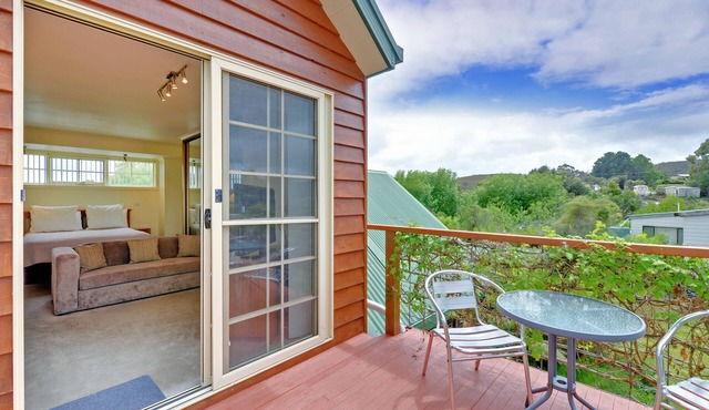 Aloft Boutique Accommodation in Strahan