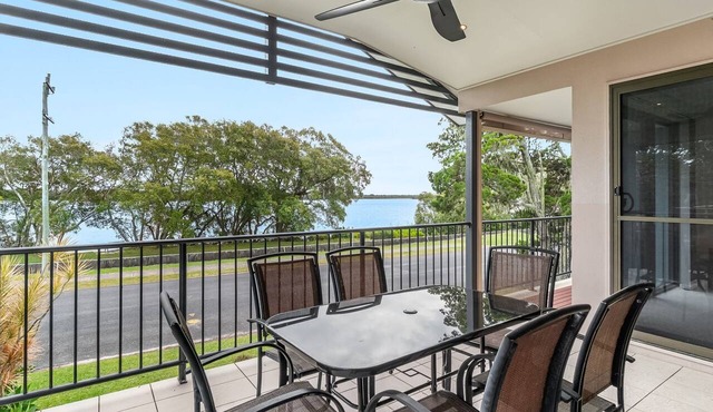 Amarco - Waterfront Sunsets in Iluka in Iluka