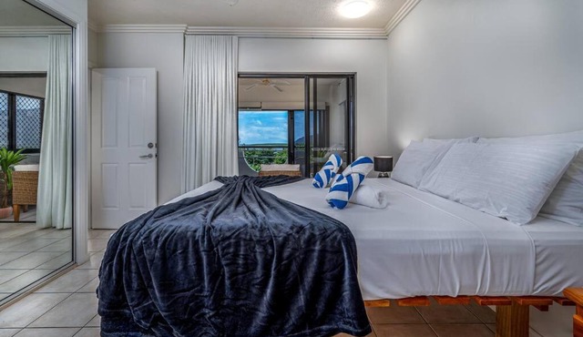 An Adorable Apartment on Abbott - Stunning Views in Cairns