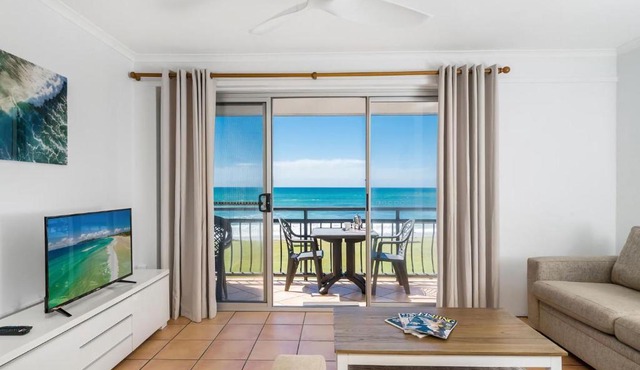 Apartment 8T