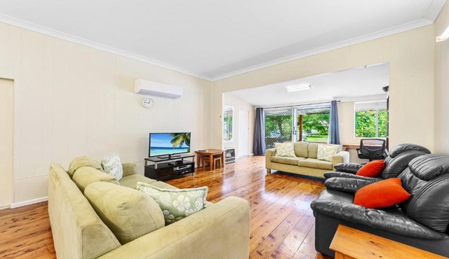 Archies Patonga- 50mtrs To Boathouse and Wharf