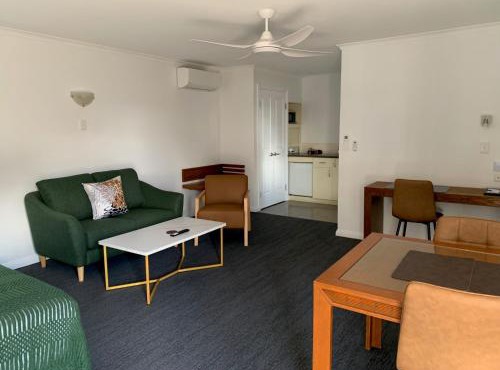 Armidale Pines Motel in Armidale