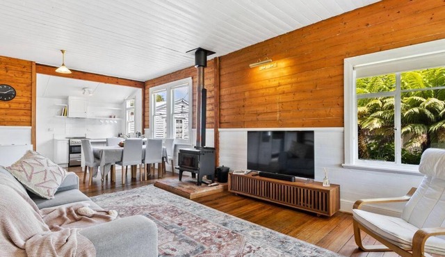 'Balmoral Cottage' A Kingston Beach Escape in Kingston Beach