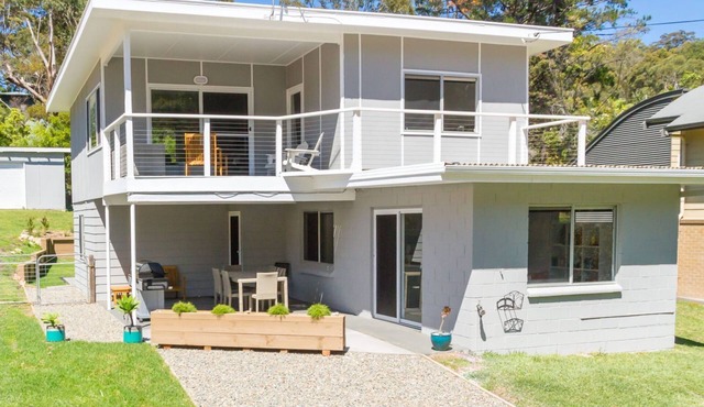 Bay Breeze at Blenheim Beach, Vincentia