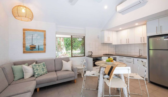 Bayshore Bungalow 8 - Oceanstays