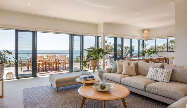 Bayview: breathtaking ocean views from this amazing luxury retreat