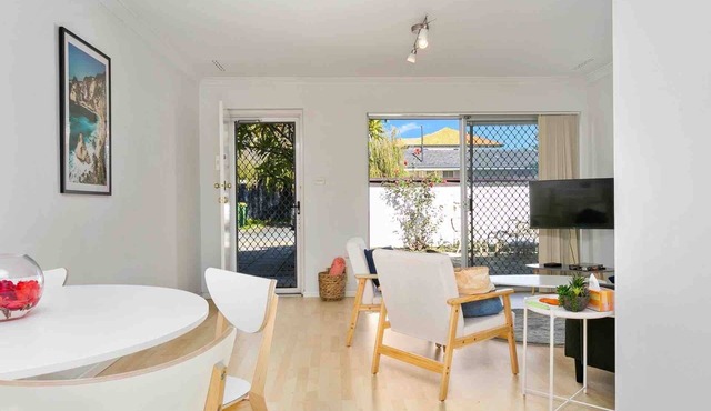 Beach Getaway Villa: 2BR Fun!