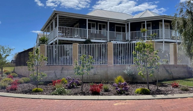 Beach Haven – Spacious Coastal Retreat in Dalyellup