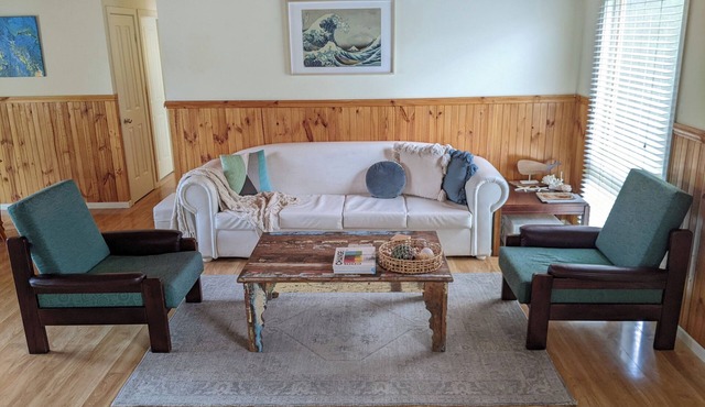 beach house 🏖️ Family Friendly, 2 Bathrooms, Pets welcome 🐶