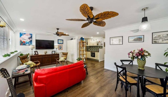 Beachfront Burleigh Getaway!