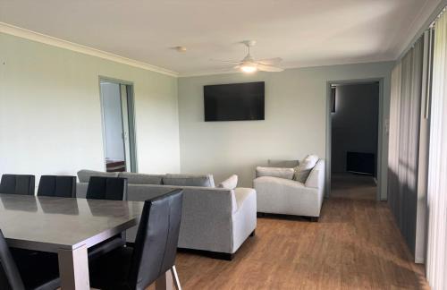 Beachfront Cottage on the Park in Jurien Bay