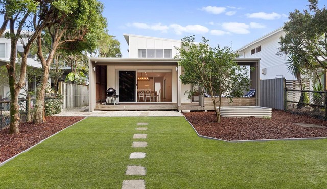 Beachfront Oasis - Large home!