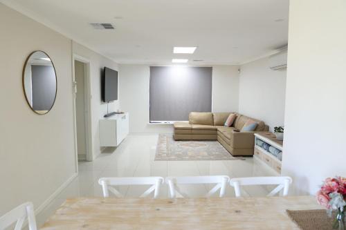 Beachside Base - Seaford - C21 SouthCoast Holidays in Seaford