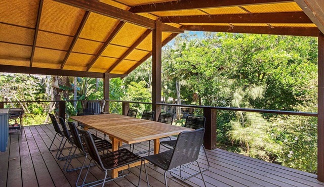 Beachside Oasis by HolidayCo. in PEARL BEACH