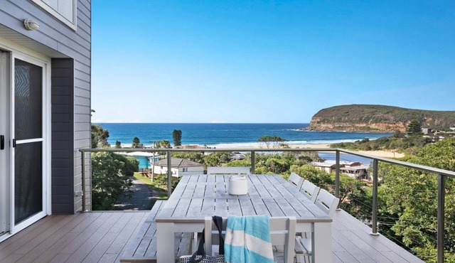 BEACHVIEW SPECTACULAR | Amazing views, fireplace, close to the beach | Accom Holidays