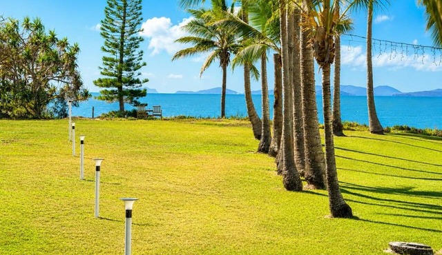 **Between Two Blues – Beachfront Bliss in Yeppoon** in Yeppoon
