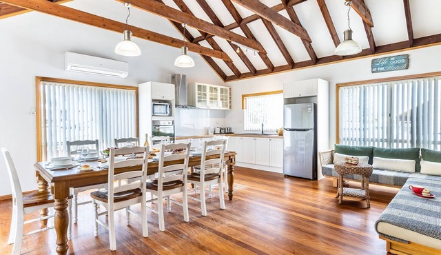 Birubi Beach House, 14 Campbell Avenue - fantastic house and close to the surf beach