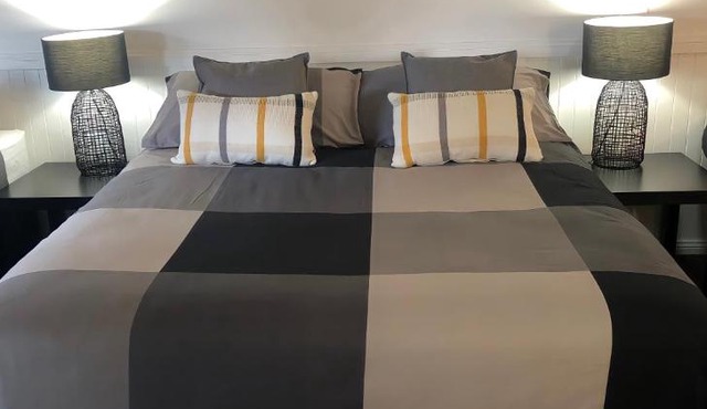 Black Range Lodge, Tumbarumba - Queen Room in Tumbarumba