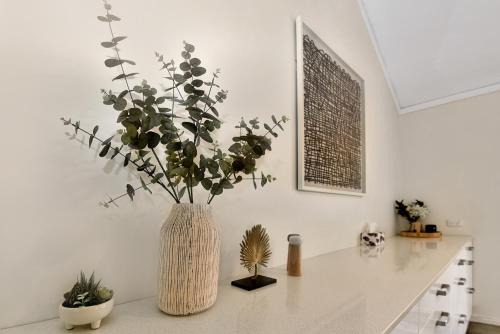 Blissful Silver Sands Retreat - Aldinga Beach - C21 SouthCoast Holidays