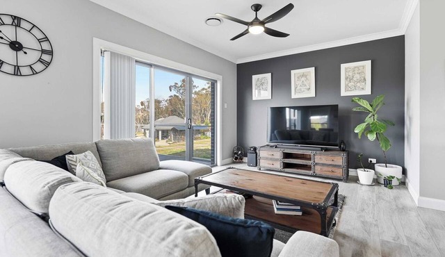 Boundary Retreat, Bathurst Views & Firepit in Evans Plains