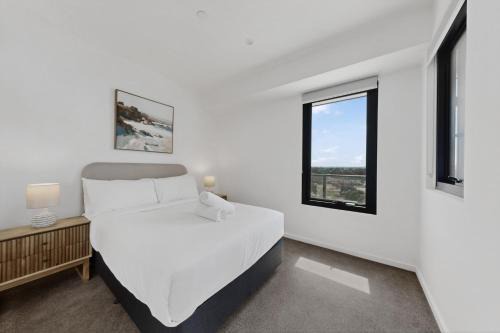 Brand New 2 Bed Apartment with City Views