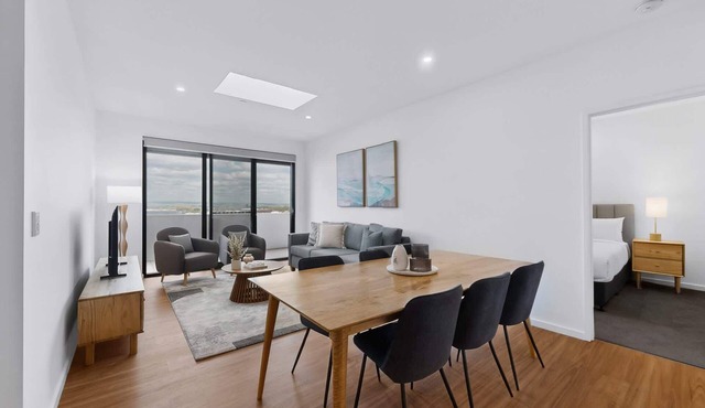 Brand-New 3-Bed Apartment with Scenic Views