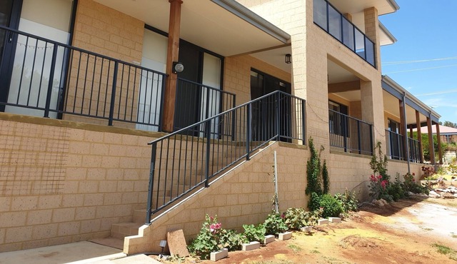 Brand new traditional Bed & Breakfast with river views in Guilderton
