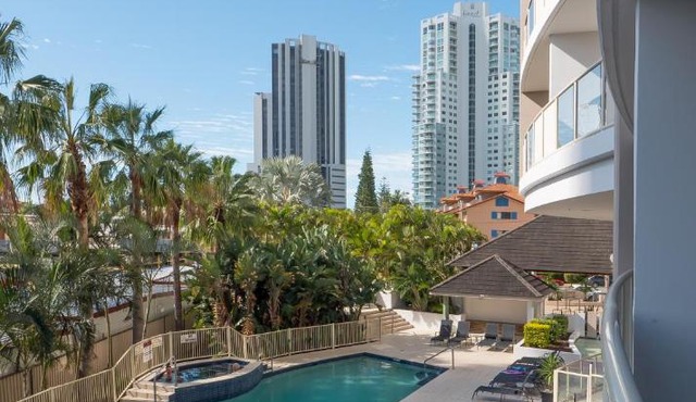 Broadbeach Savannah Resort in Gold Coast