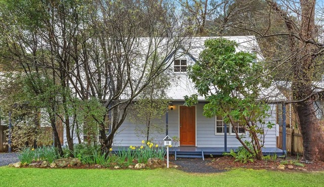 Bunyip Cottage Escape to Bunyip Cottage - Your Cozy Blue Mountains Getaway