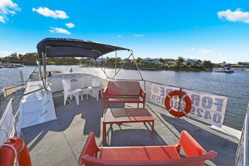 Caloundra Houseboats