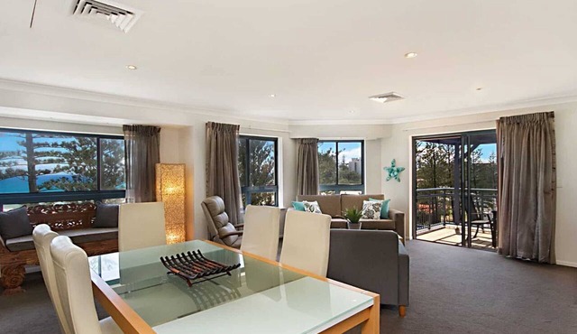 Calypso Plaza 403 - Coolangatta Beachfront