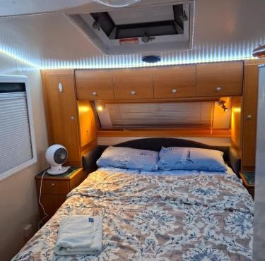 Caravan at 36 Clarevale