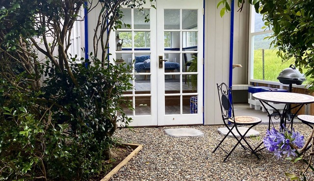 Casa Azure - quaint studio with a mediterranean touch