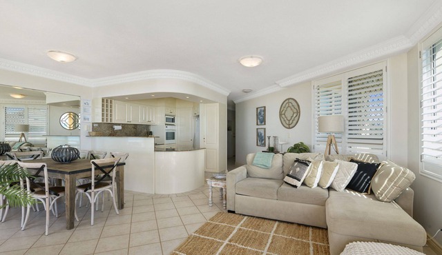 Casa Del Rey 5 - Absolute Beachfront Bilinga apartment perfect for the family